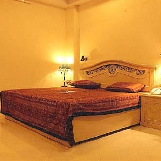 Fabhotel Polovictory Palace Jaipur Bagian luar foto